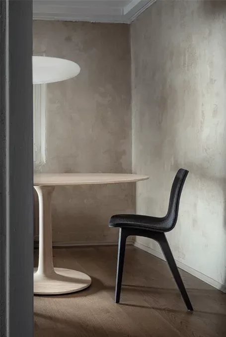 zeitraummoebel-tisch-rund-turntable-massivholz-02-455x680