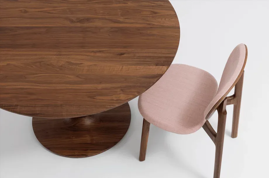 zeitraummoebel-tisch-rund-turntable-massivholz-13-920x610