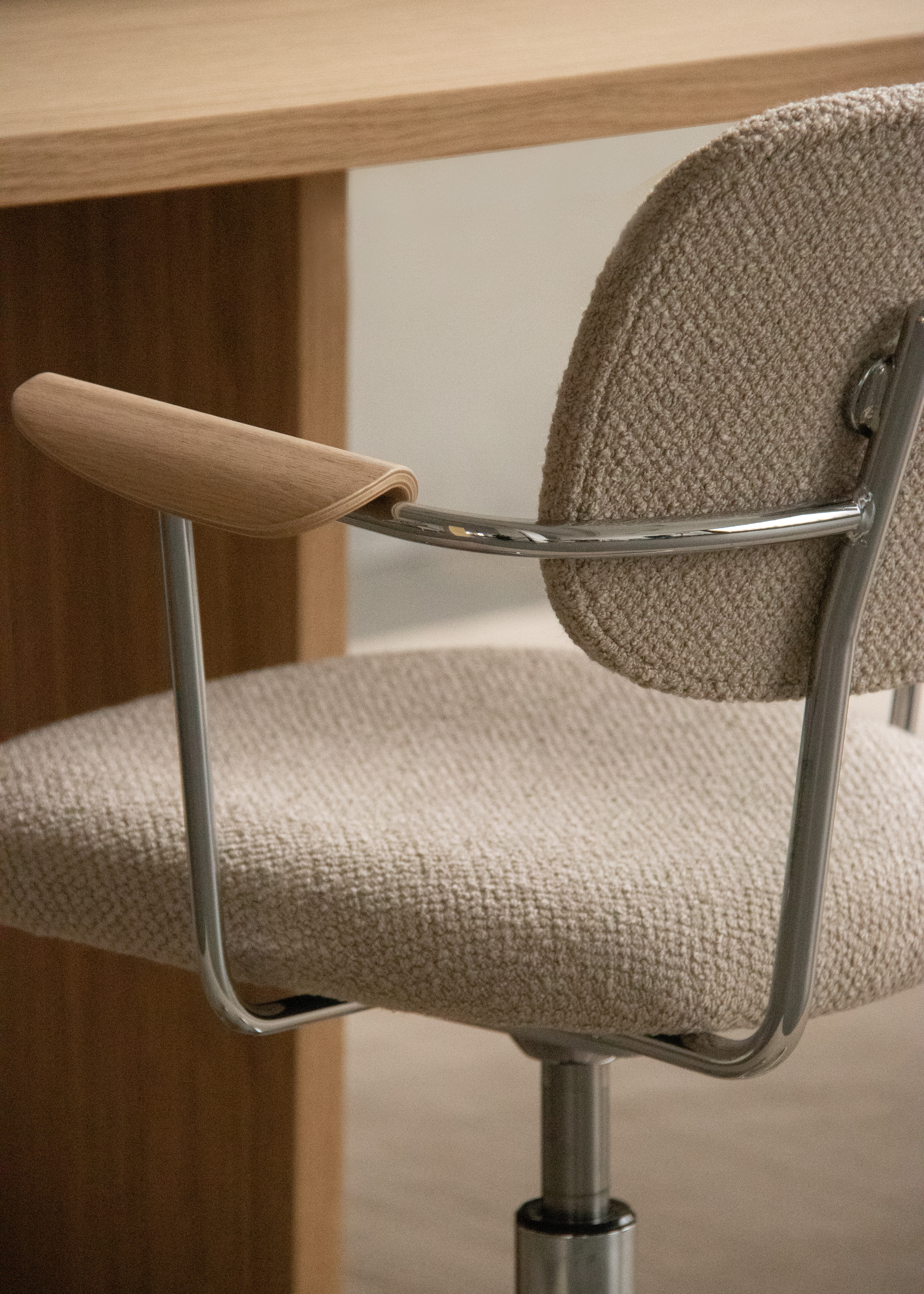 audo-co-task-chair-10
