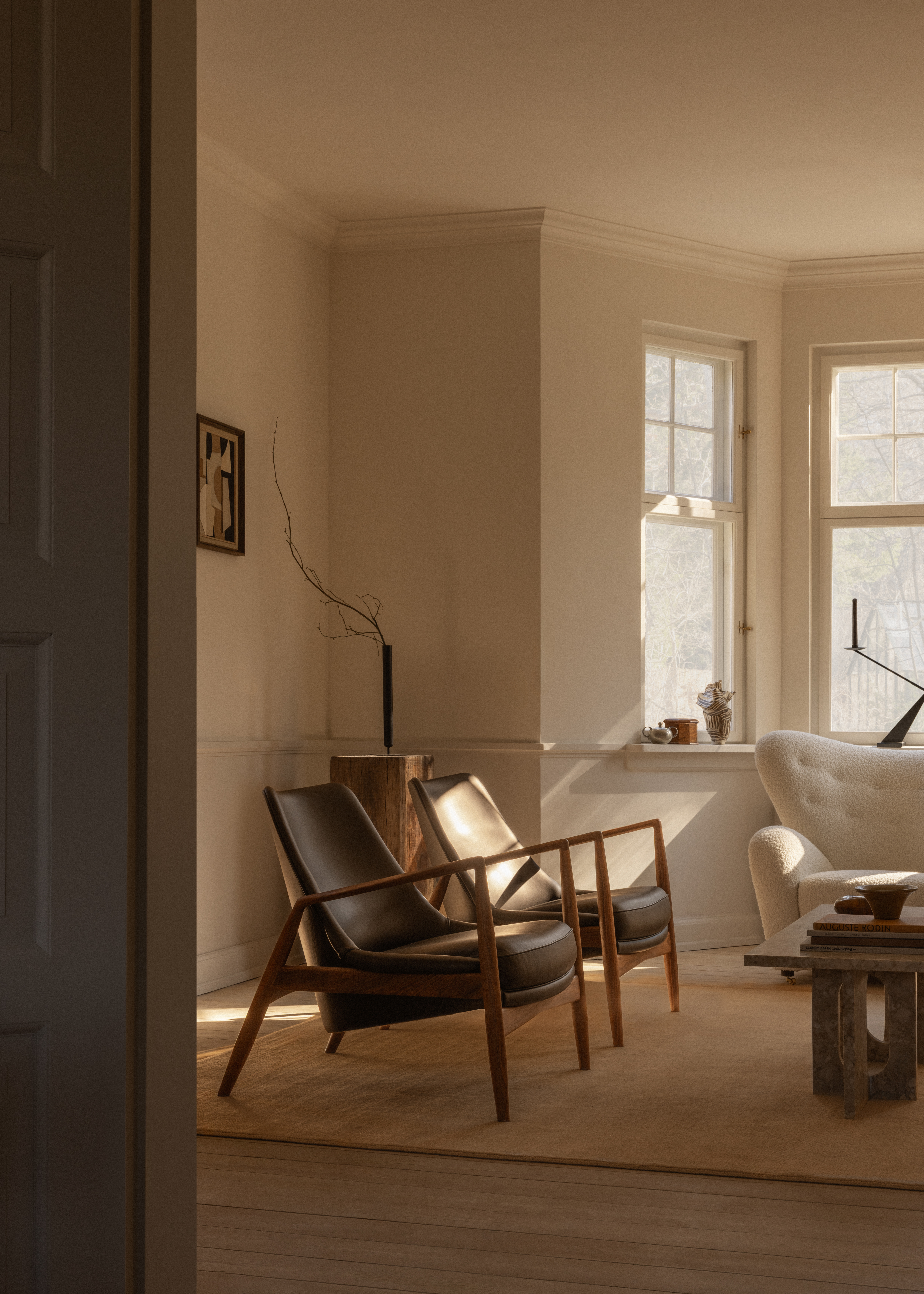 audo-seal-lounge-chair-androgyne-lounge-table-interconnect-stance-12-1766985741