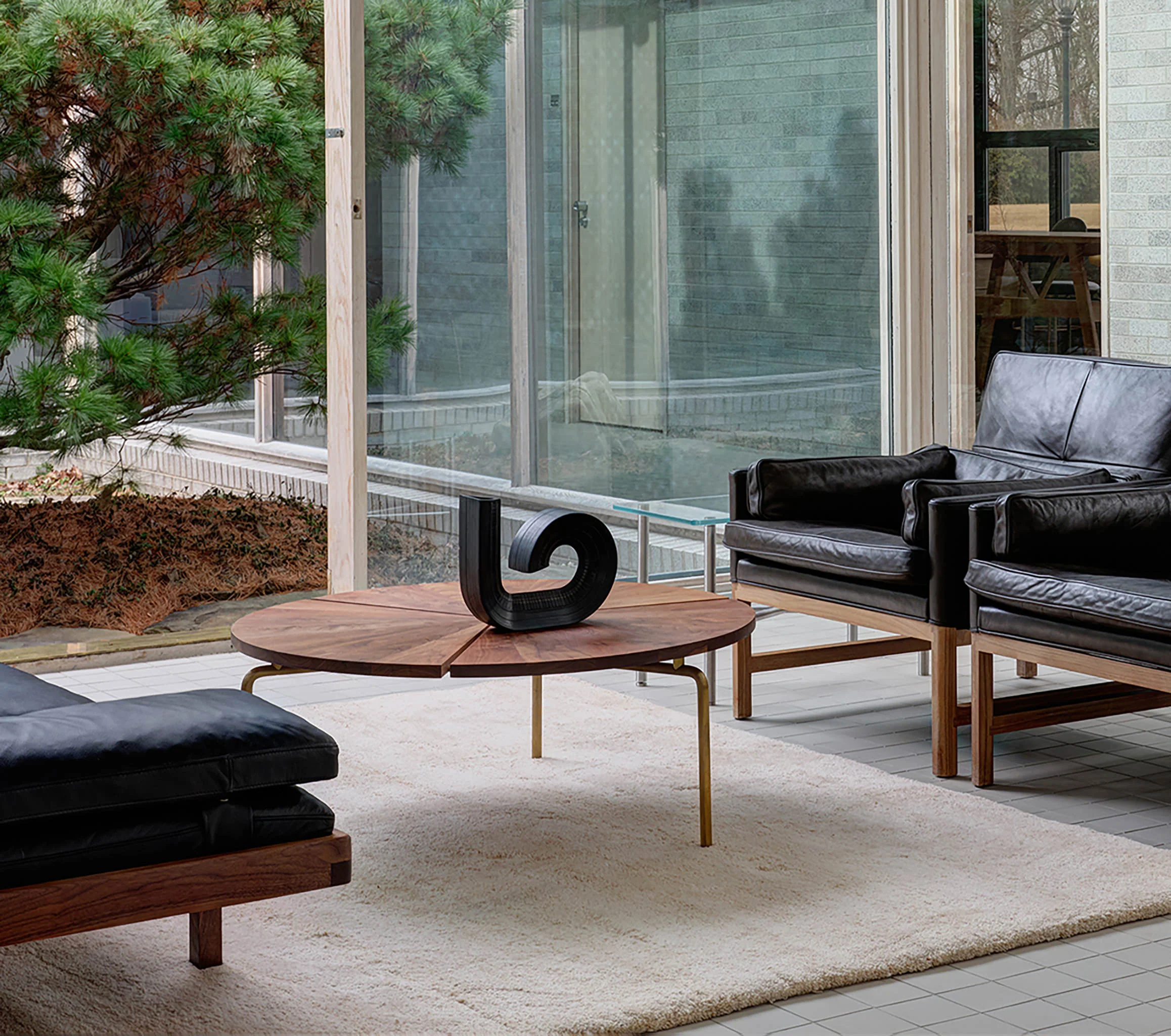 bf-circular-coffee-table-05