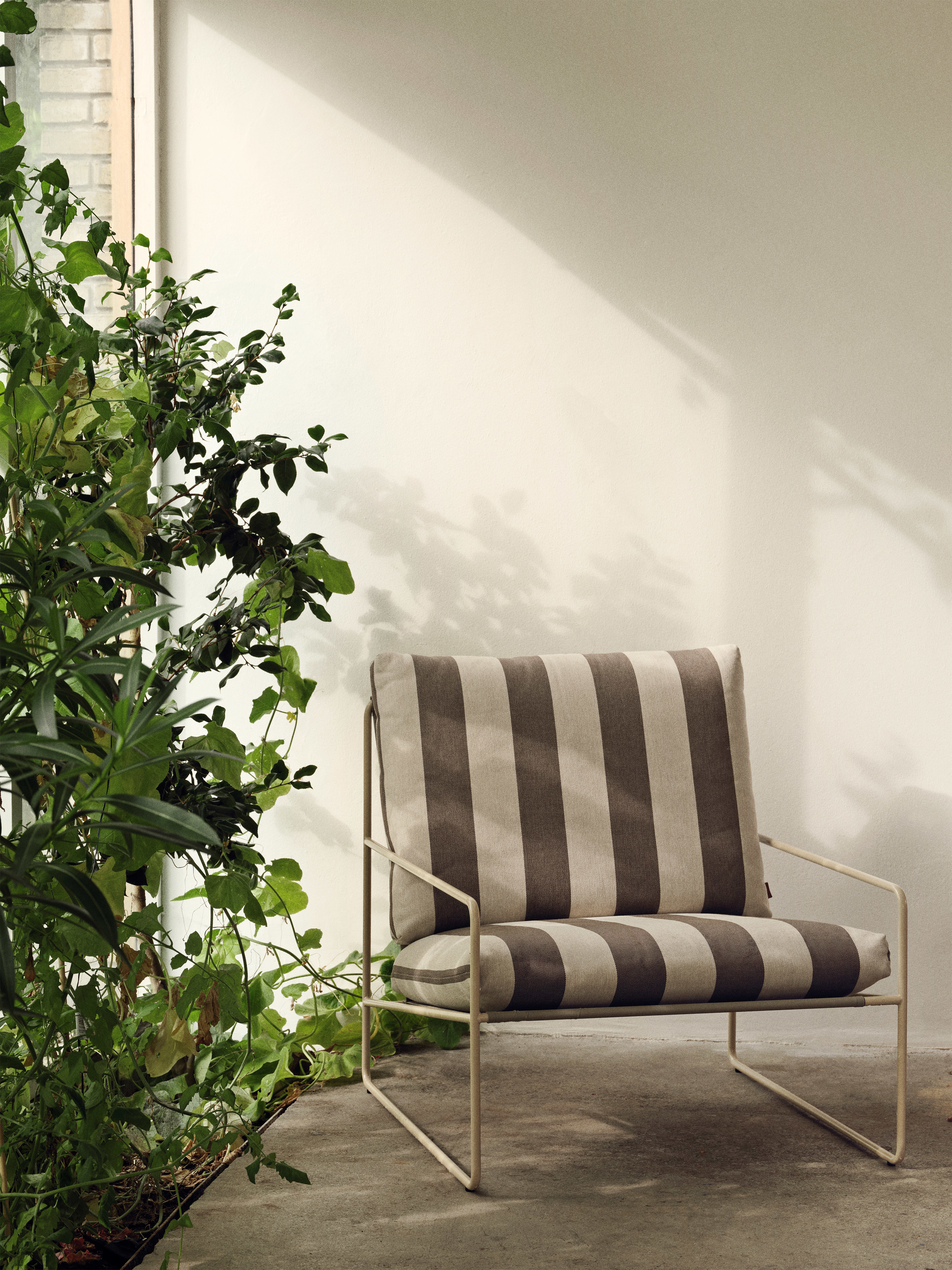 fermliving-desert1seater-1104267301-01