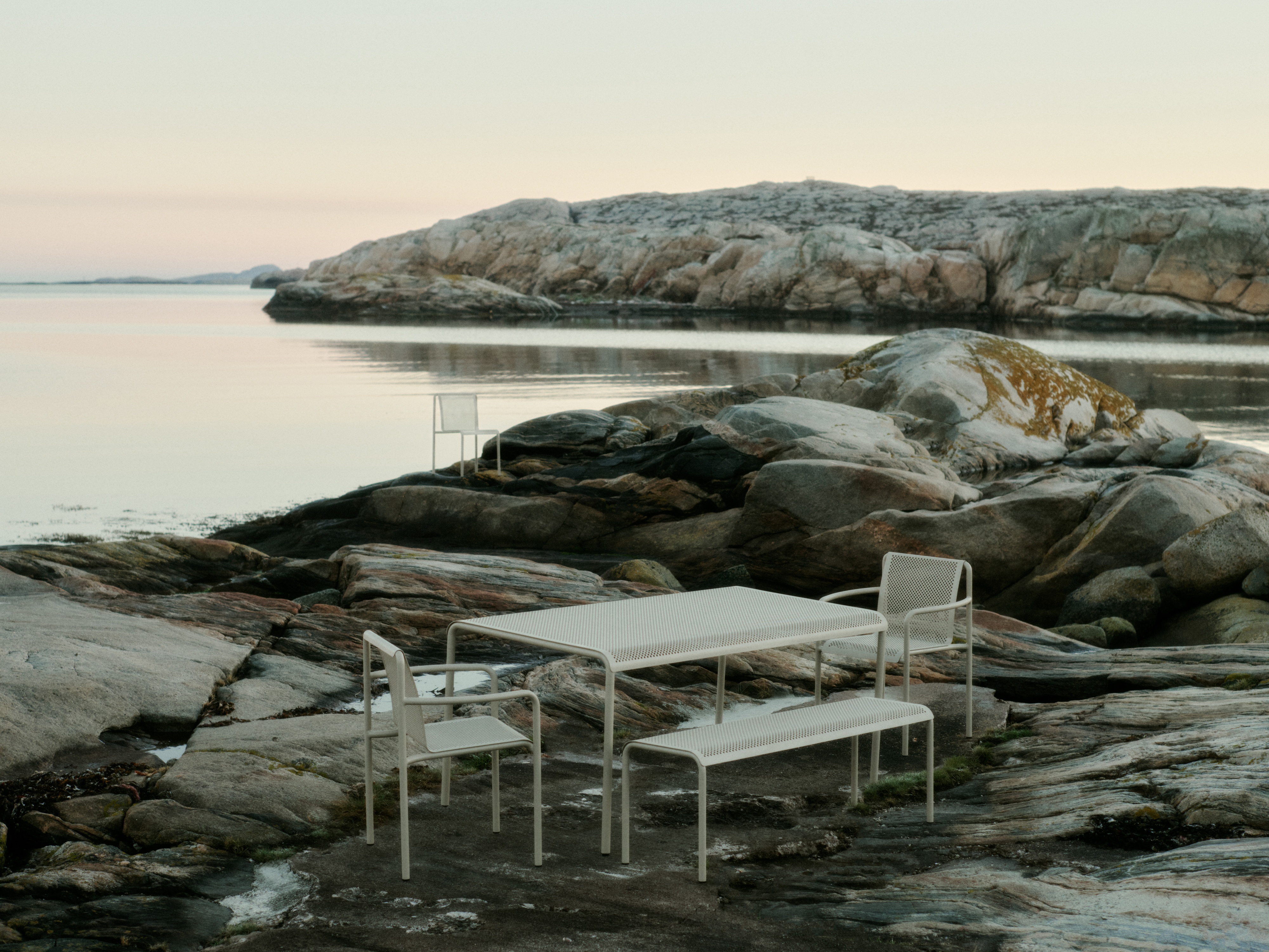 fermliving-ss25-dapplecollection-cashmere-1104270655-1104270658-1104270656-1104270654-1-1756777474