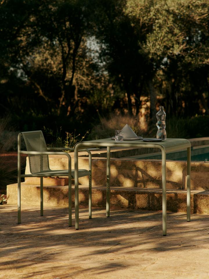 fermliving-ss25-dappletable-80x80-teagreen-1104270689-dapplechairwitharms-teagreen-1104270685