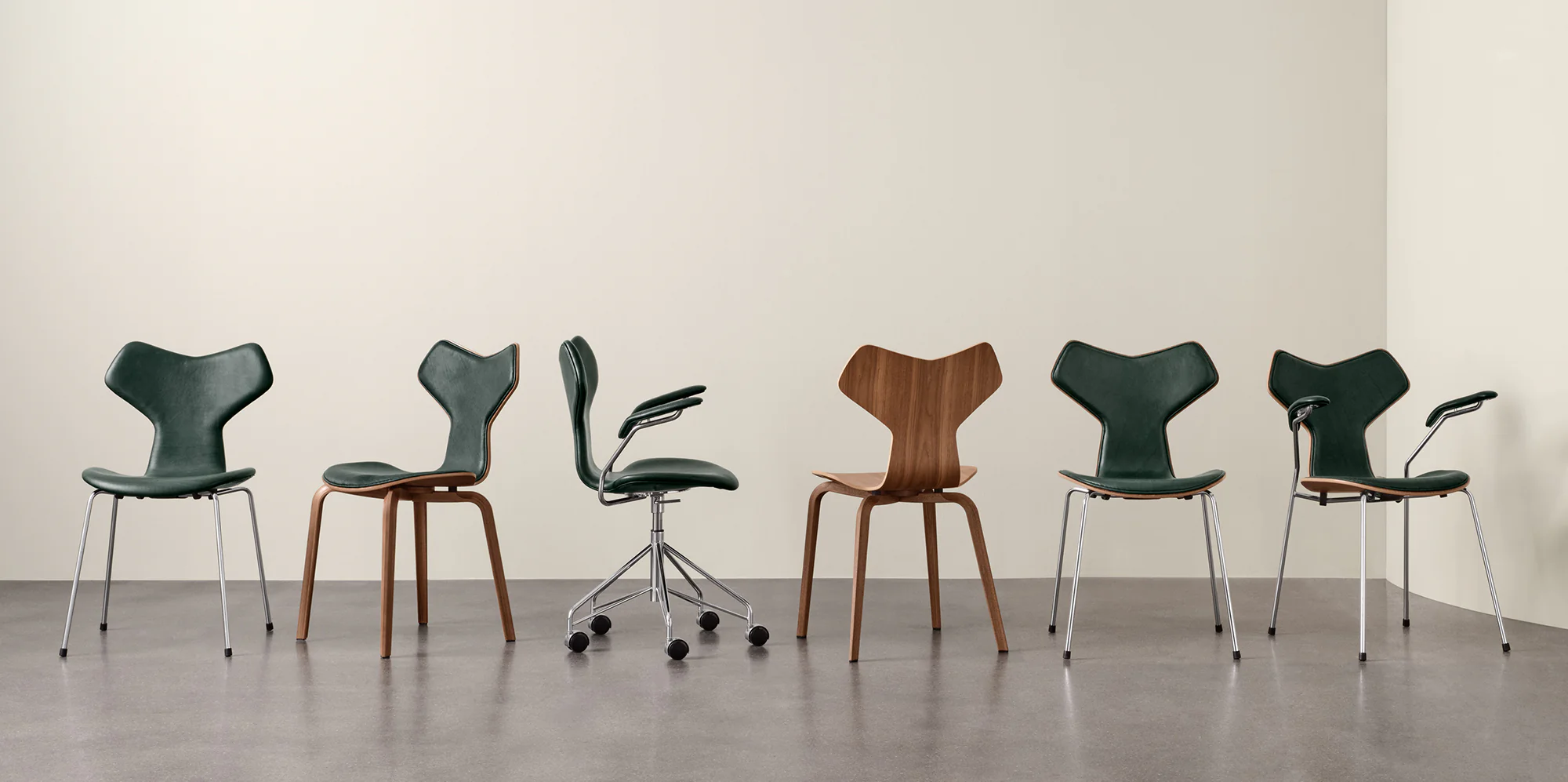 fh-grand-prix-pure-leather-forest-green-campaign-3130-3230-3231-4130-9ba3d54d-522f-4eda-b364-d71e987cba5f