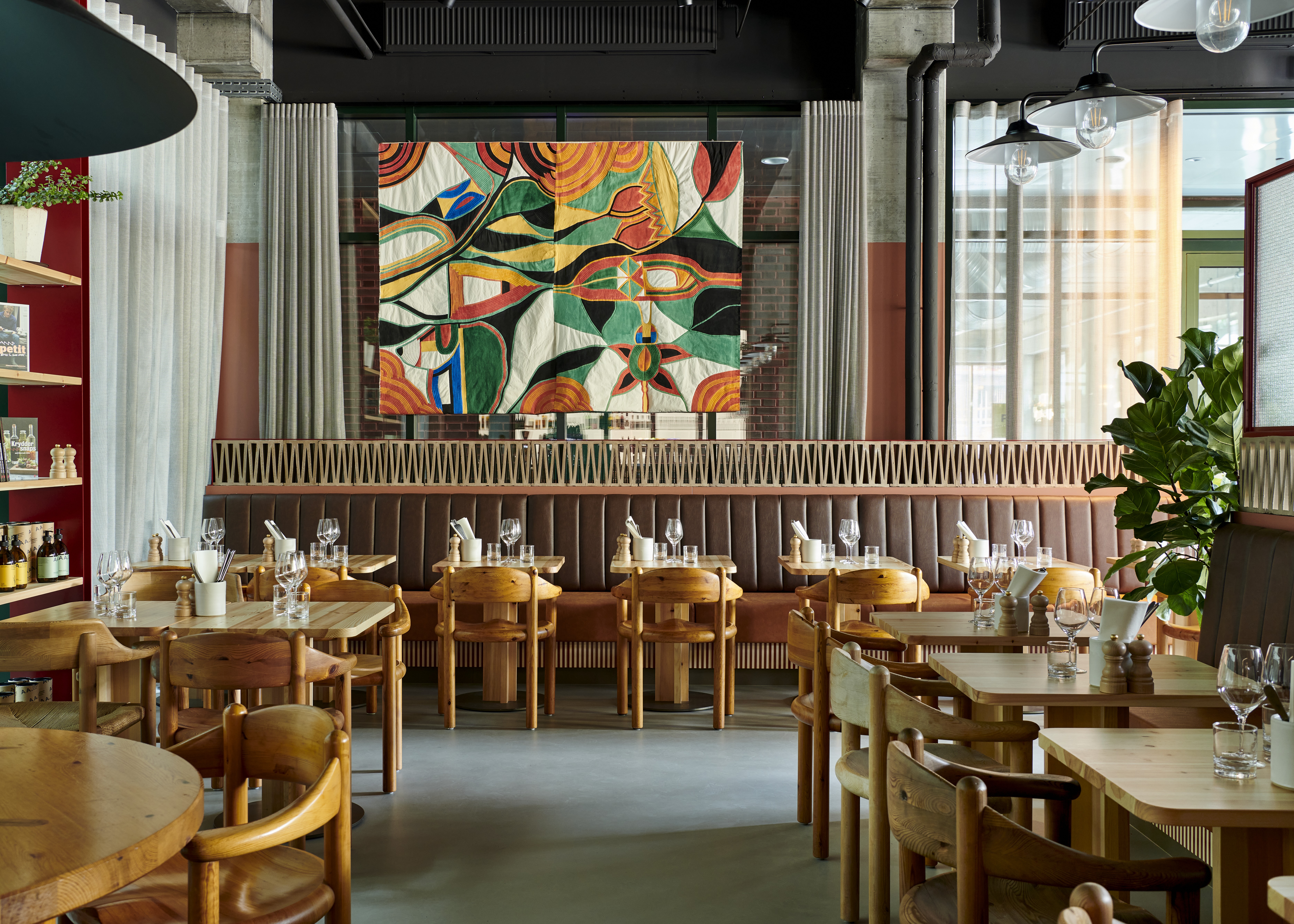 gubi-aamans-genbo-restaurant-case3-hero