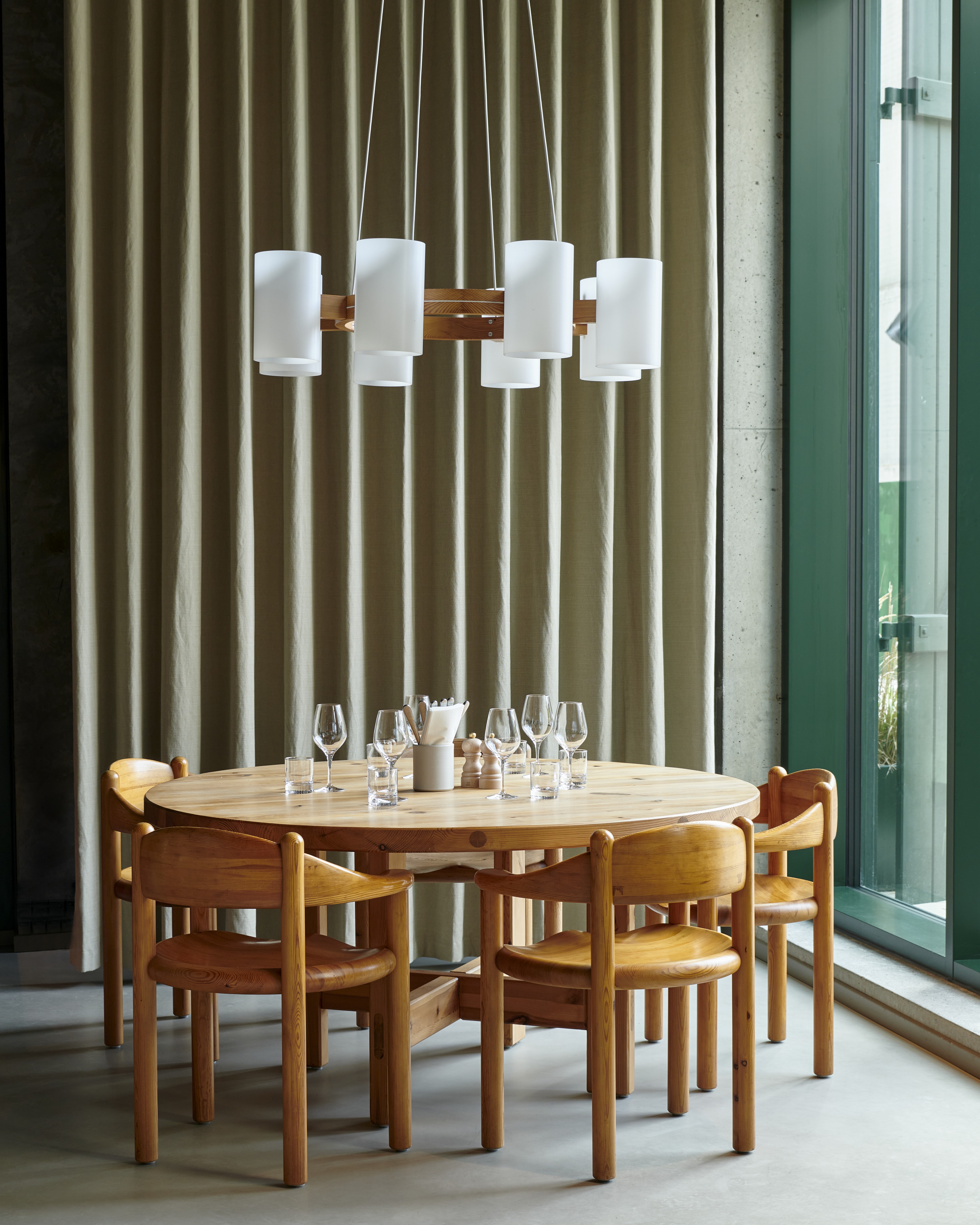 gubi-aamans-genbo-restaurant-case5-hero