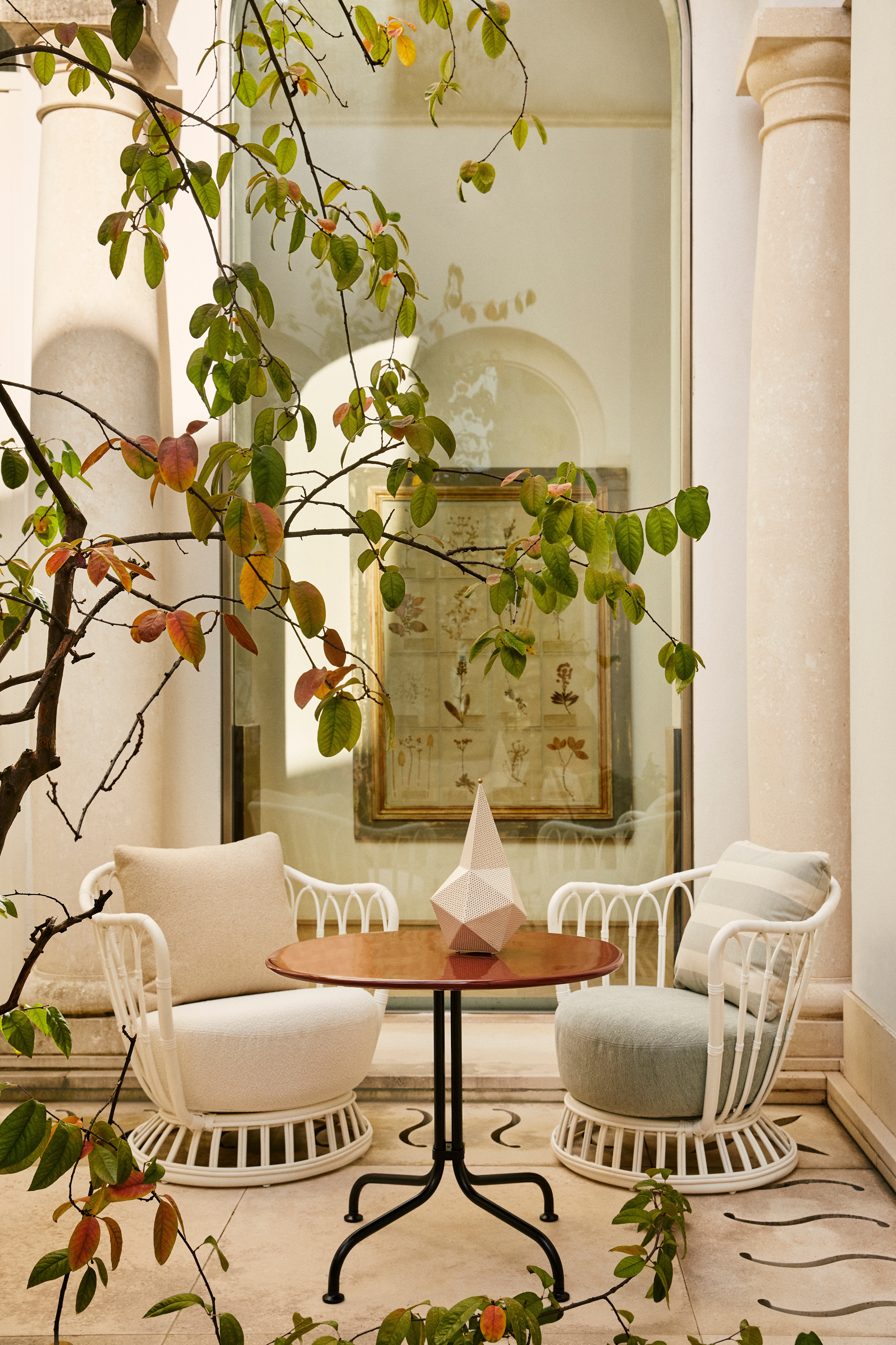 gubi-spring2025-campaign-040