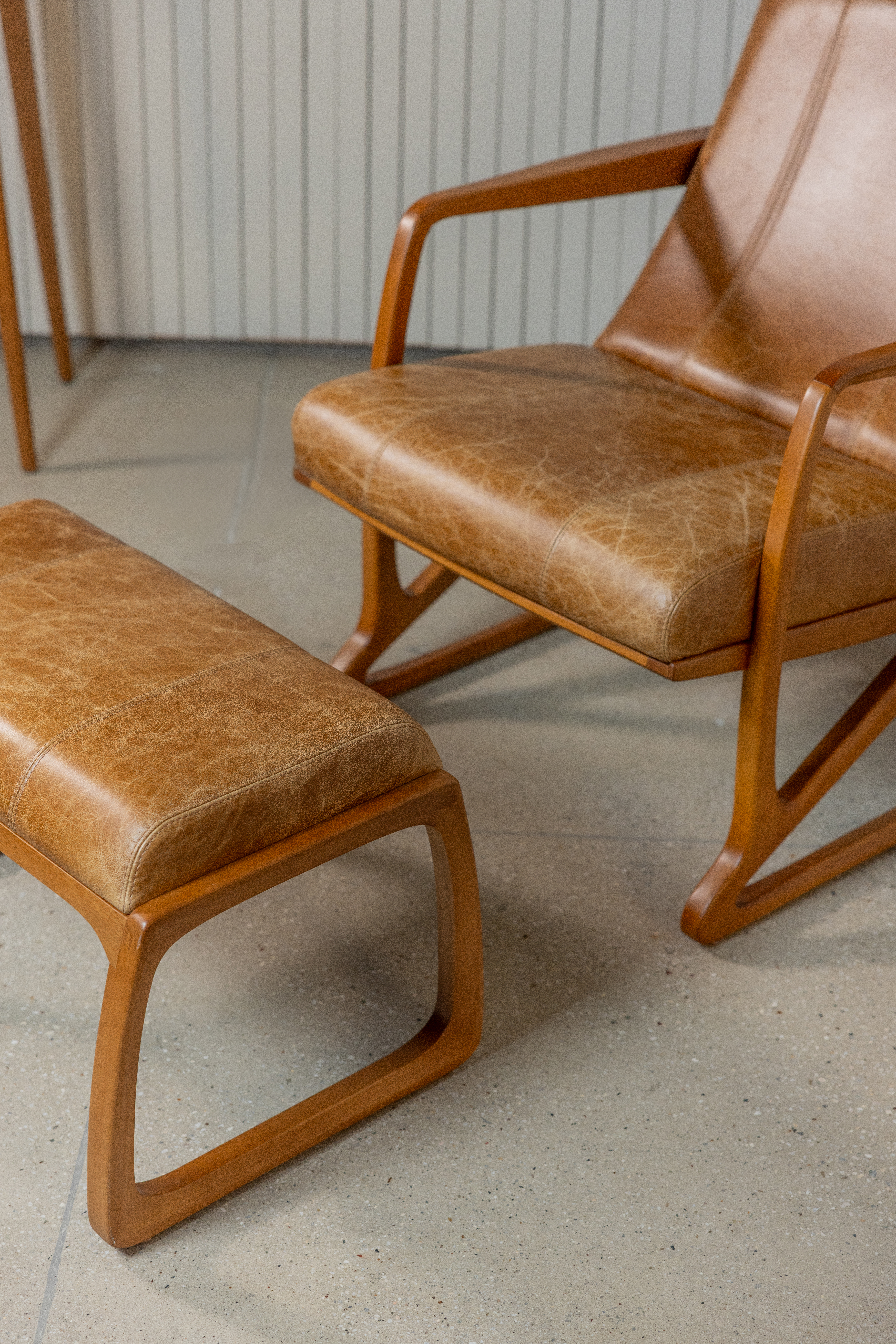 lupita-lounge-chair-detail-3