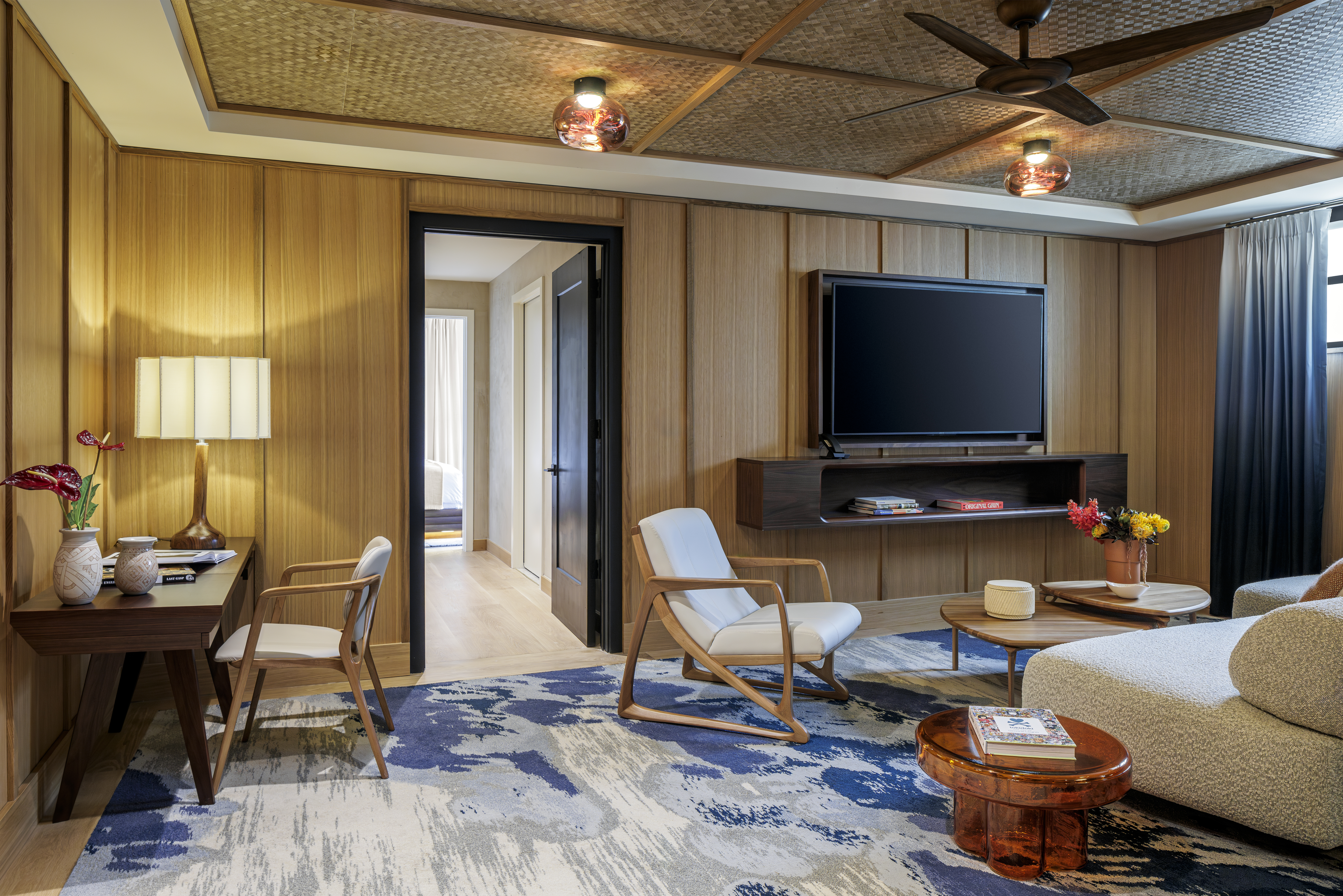 lupita-lounge-chair-environment-10