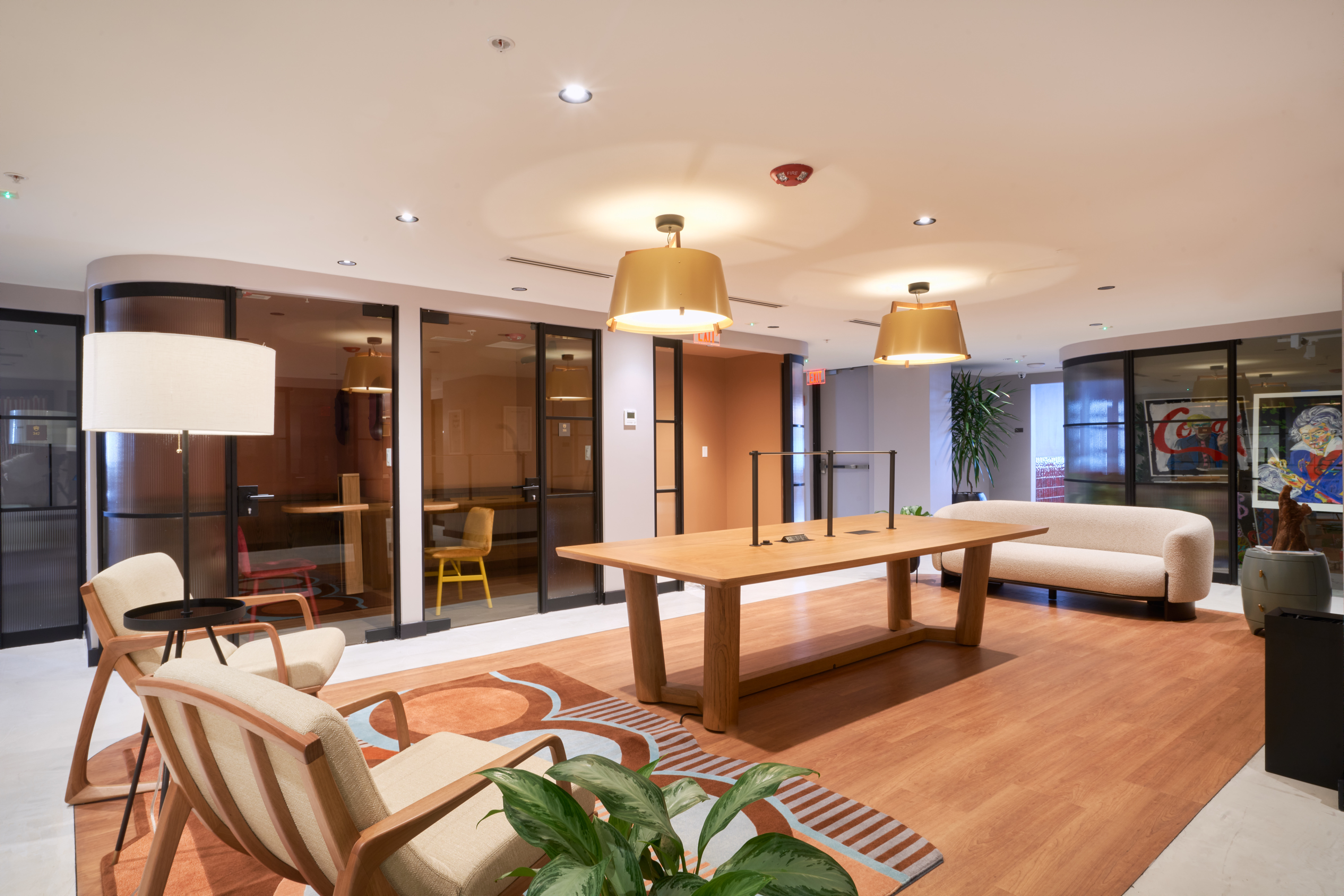 lupita-lounge-chair-environment-9