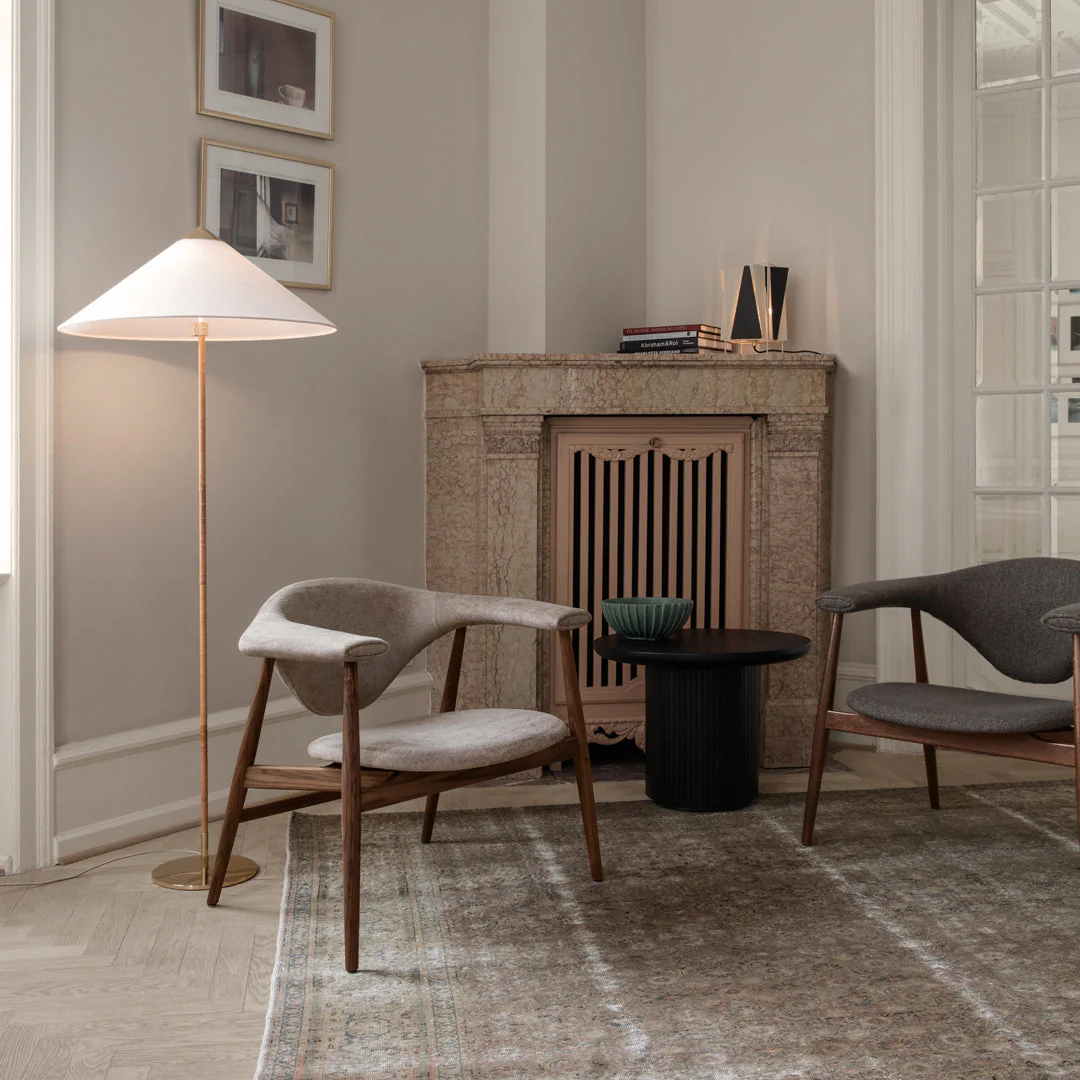 masculoloungechair-mooncoffeetable