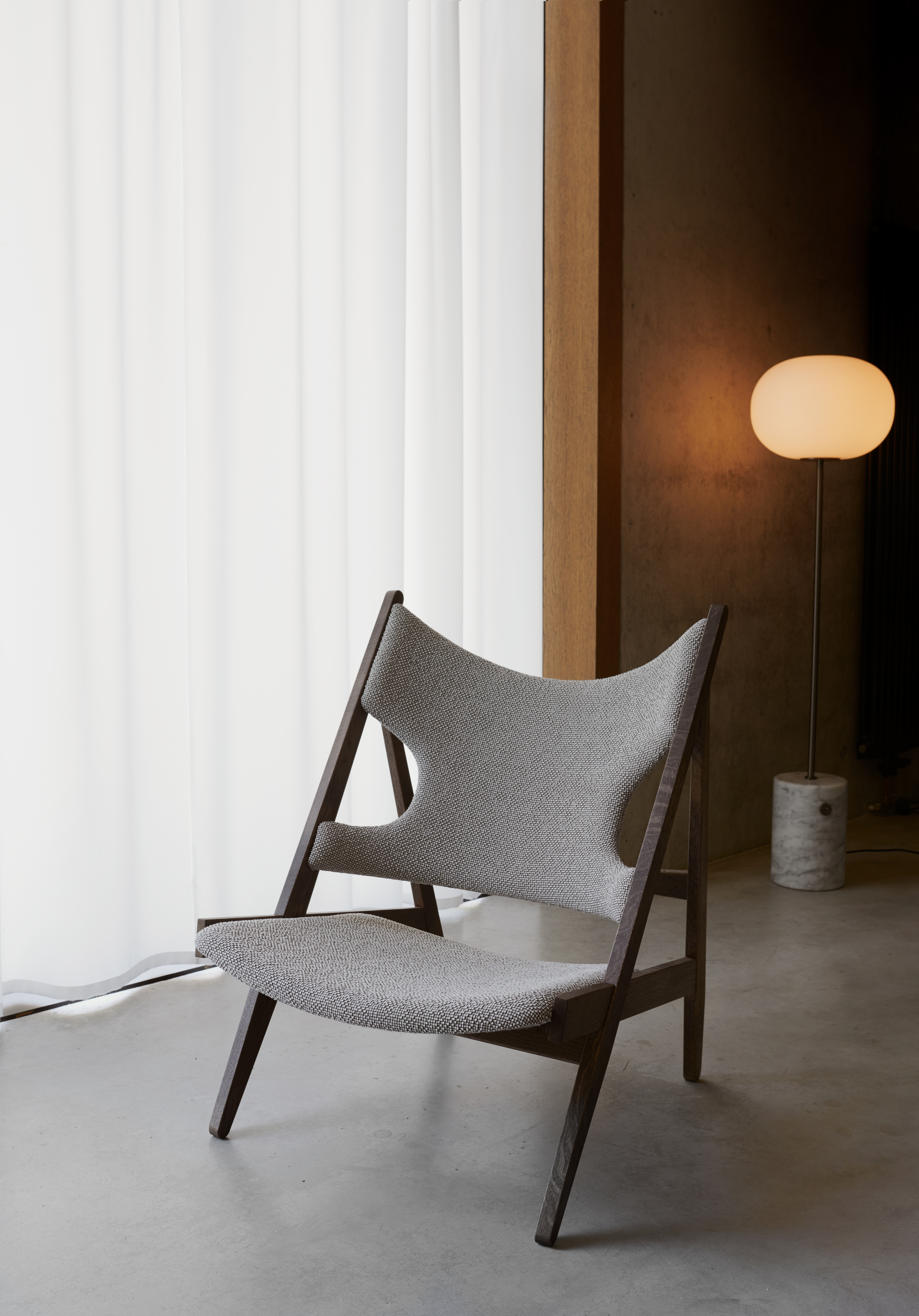 menu-knitting-chair-jwda-floor-lamp-2