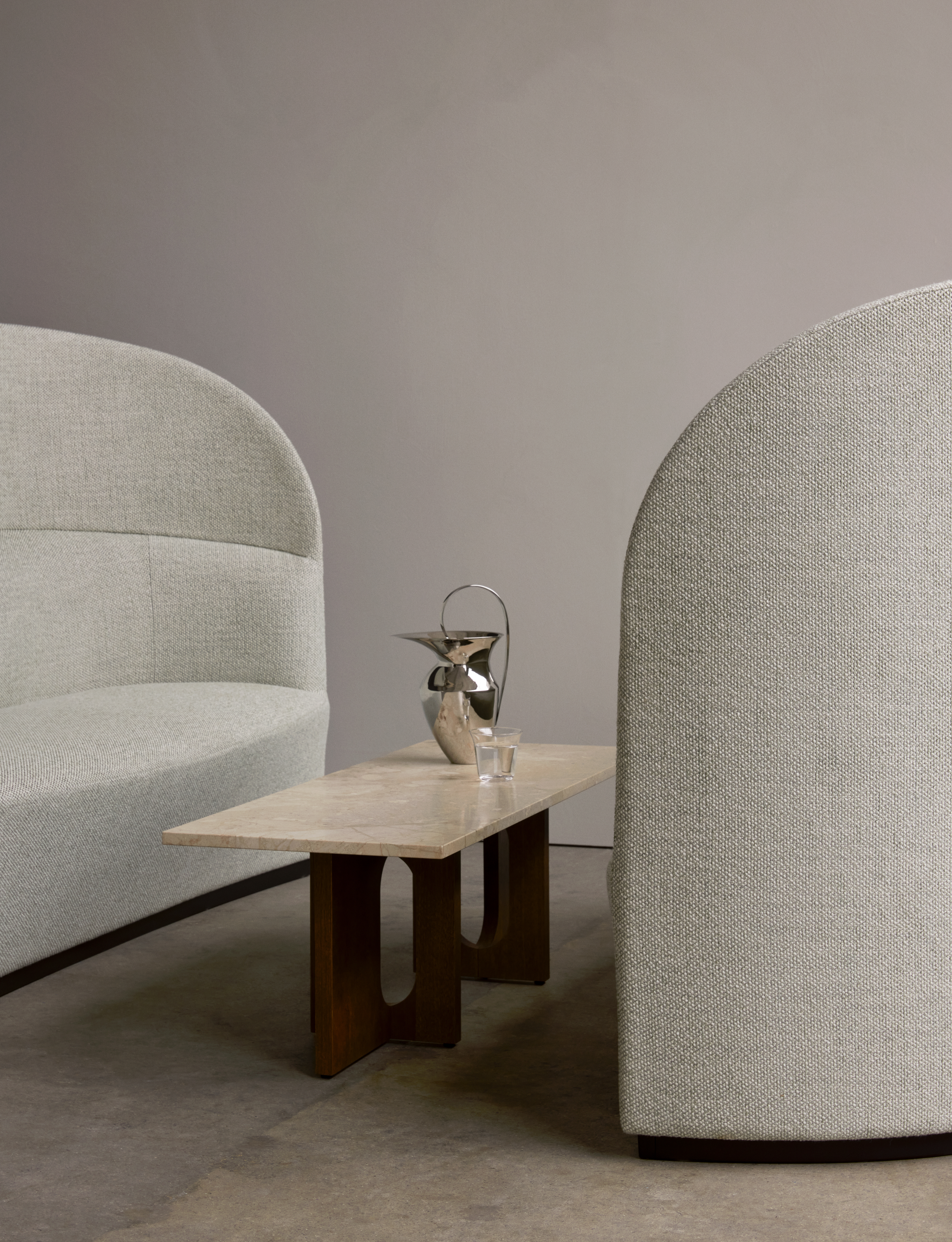 menu-tearoom-sofa-high-back-androgyne-lounge-table-etruscan-pitcher