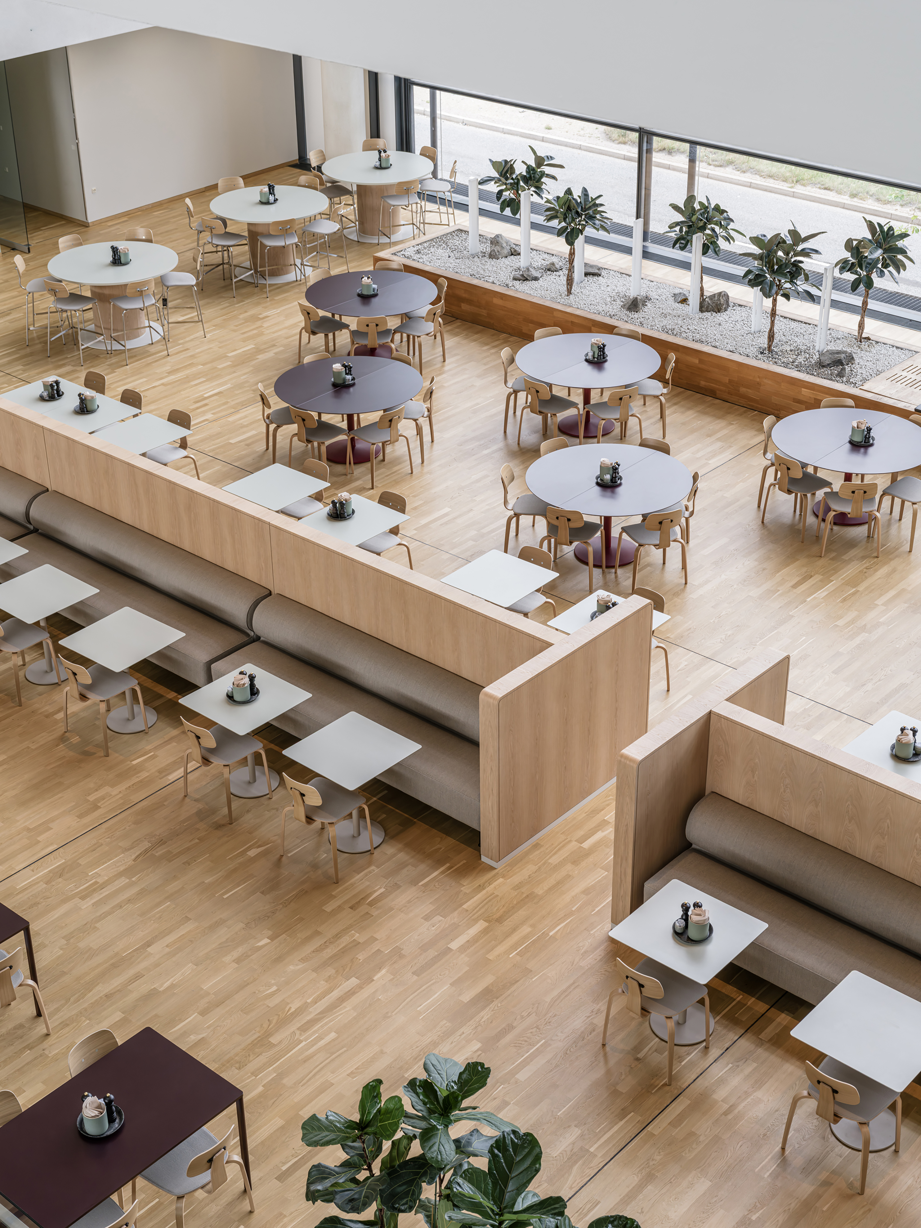 montana-jyske-bank-glaskuben-h-22