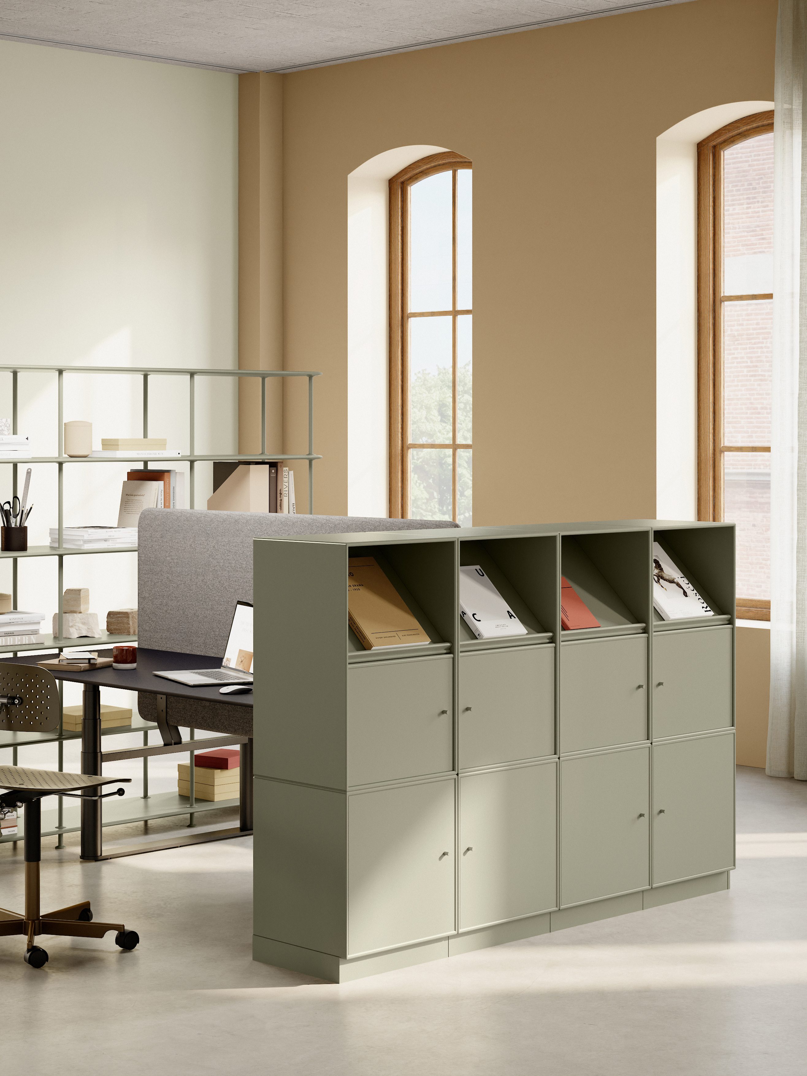 montana-workstation-roomdivider01-fennel-hilow-keviofficeair-montanafree-h