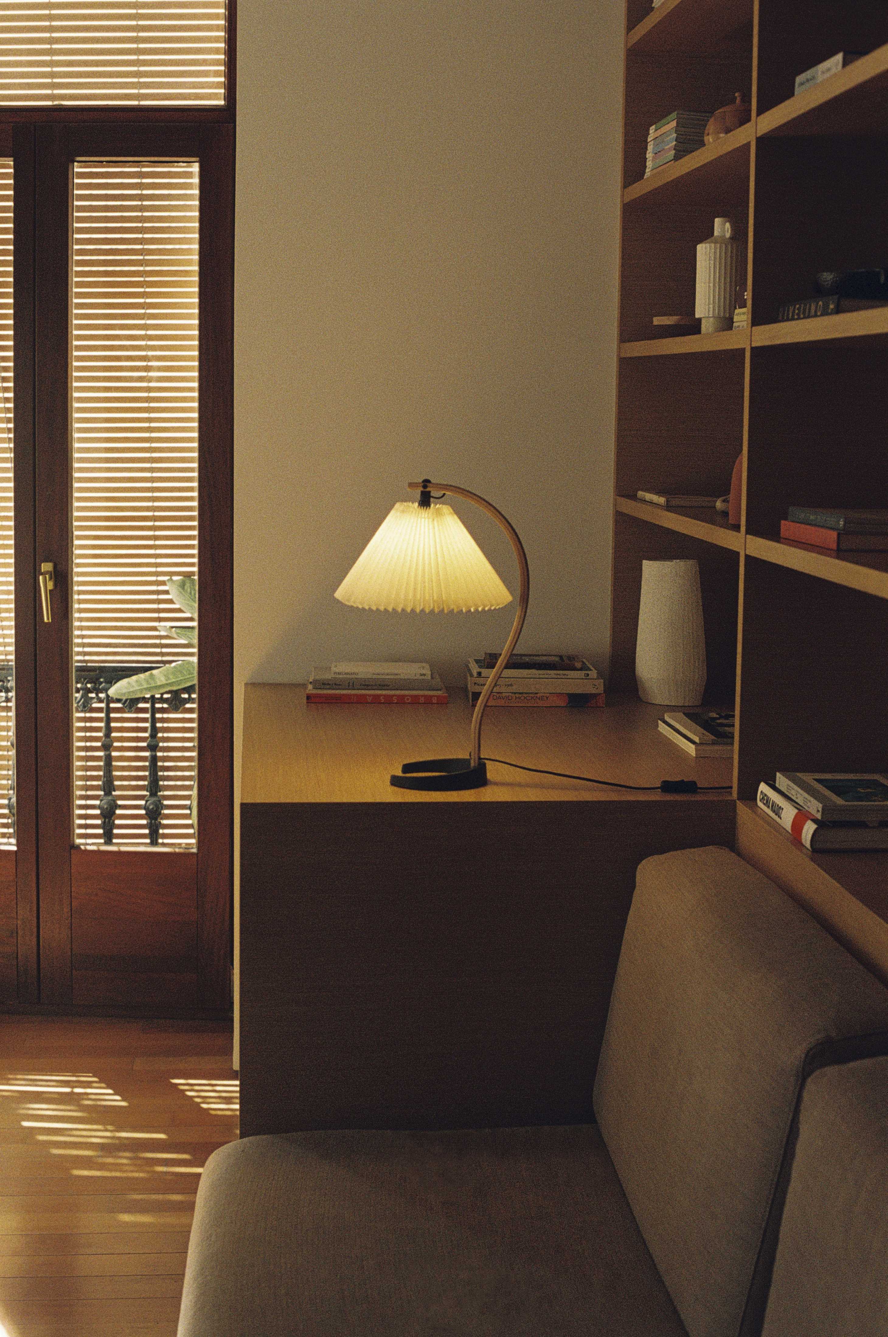 pr-gubi-timberlinelamp4