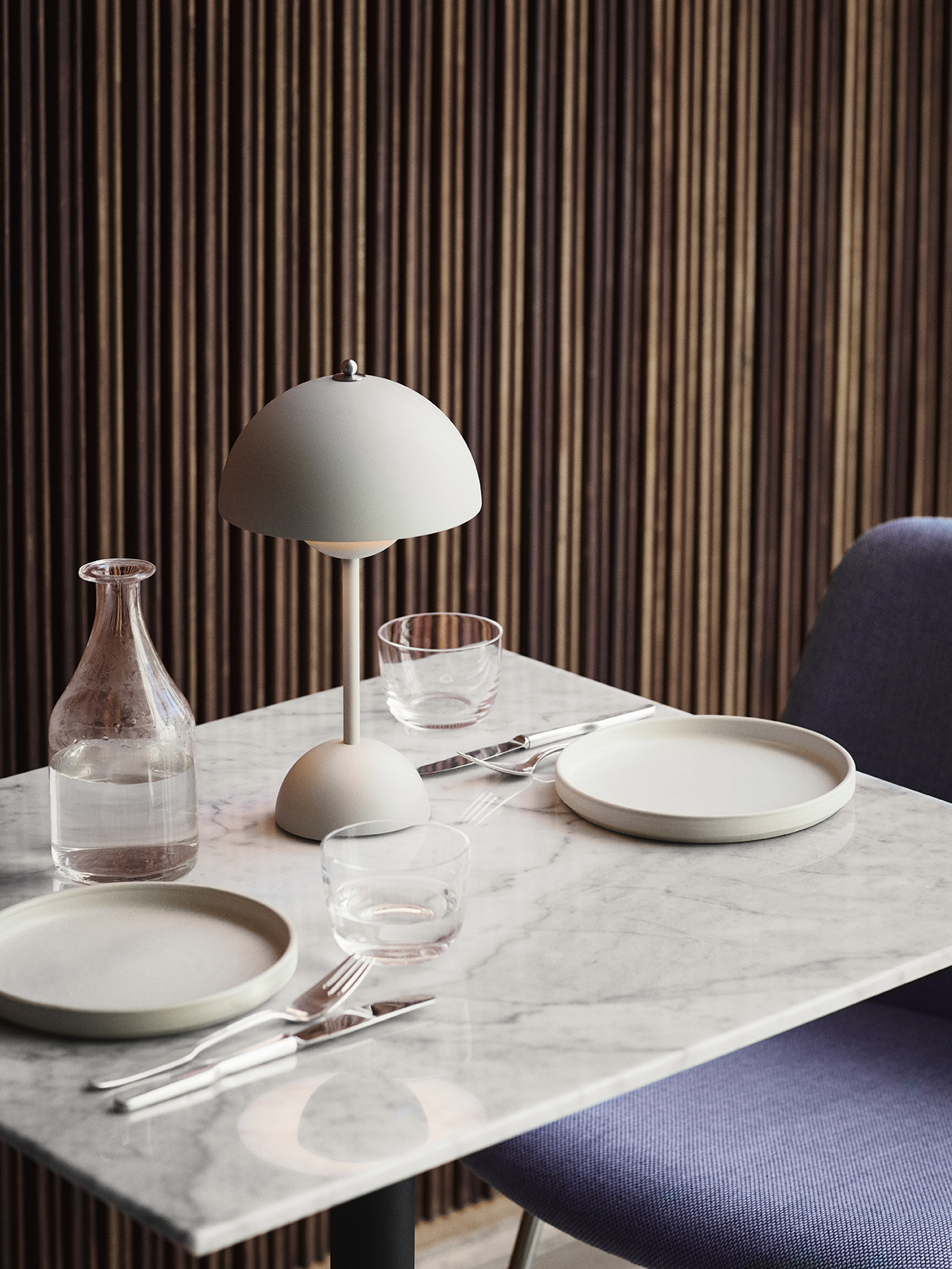 rely-hw8-chrome-base-w-re-wool-658-i-in-between-sk16-black-w-bianco-carrara-i-flowerpot-vp9-matt-white-1