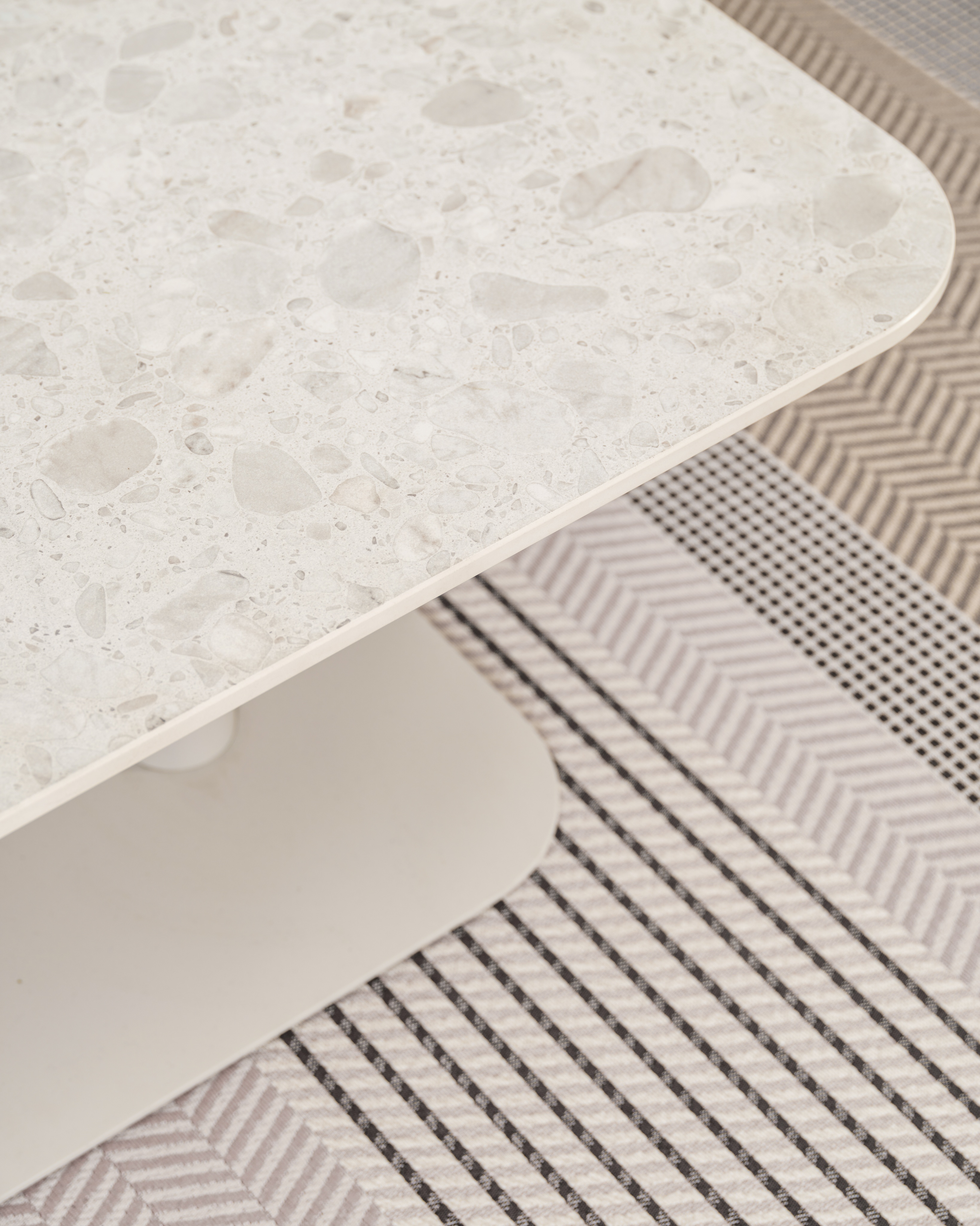 vincentsheppard-kodocoffeetabledunewhite-shards-a1-lr