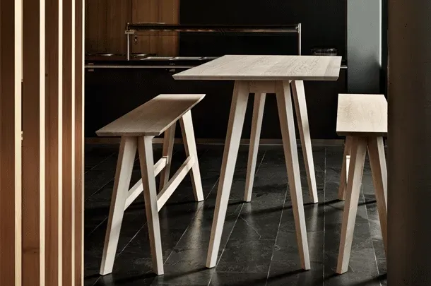 zeitraummoebel-bank-cena-highbank-massivholz-04-610x405