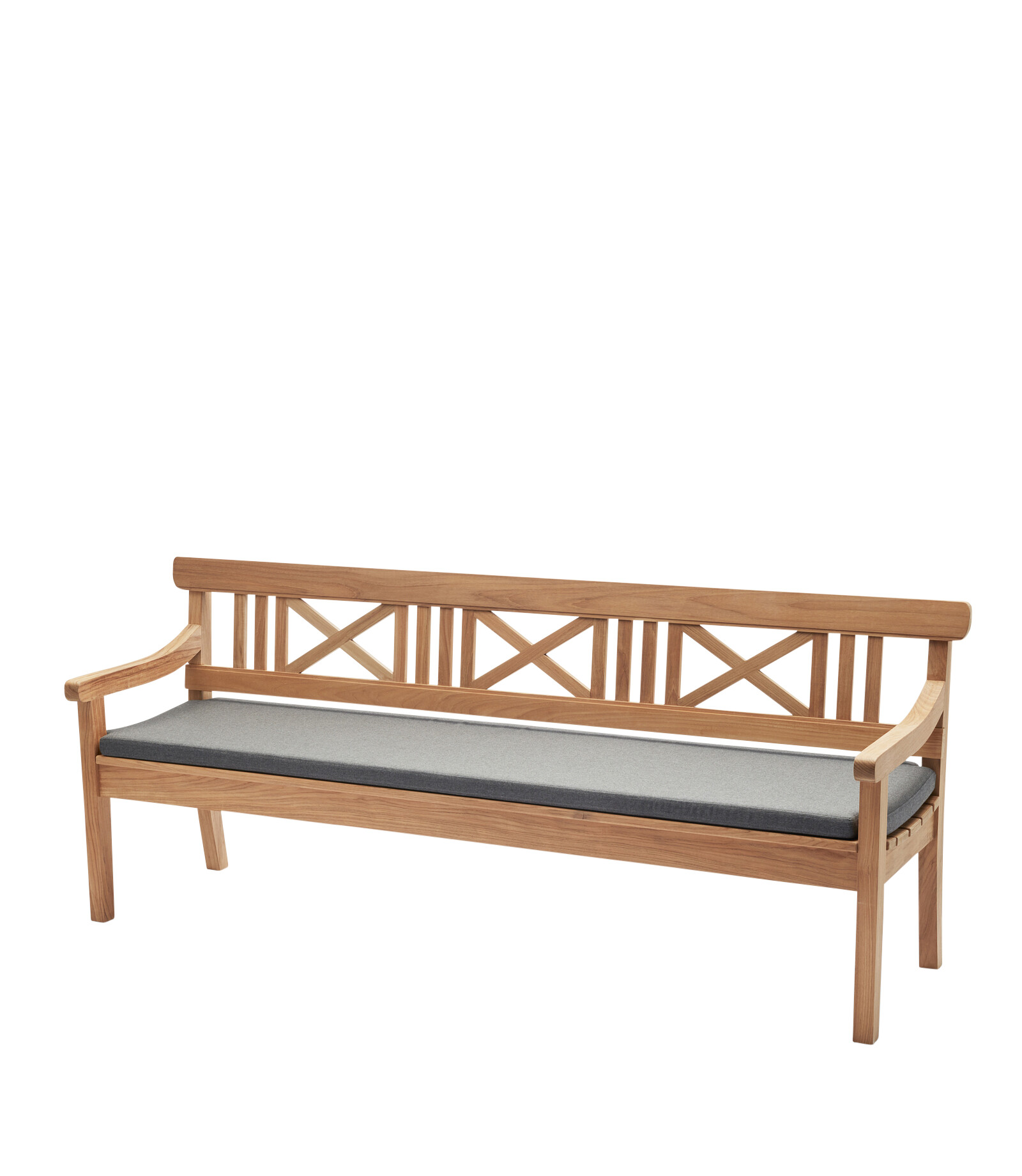 1960812-drachmann-200-cushion