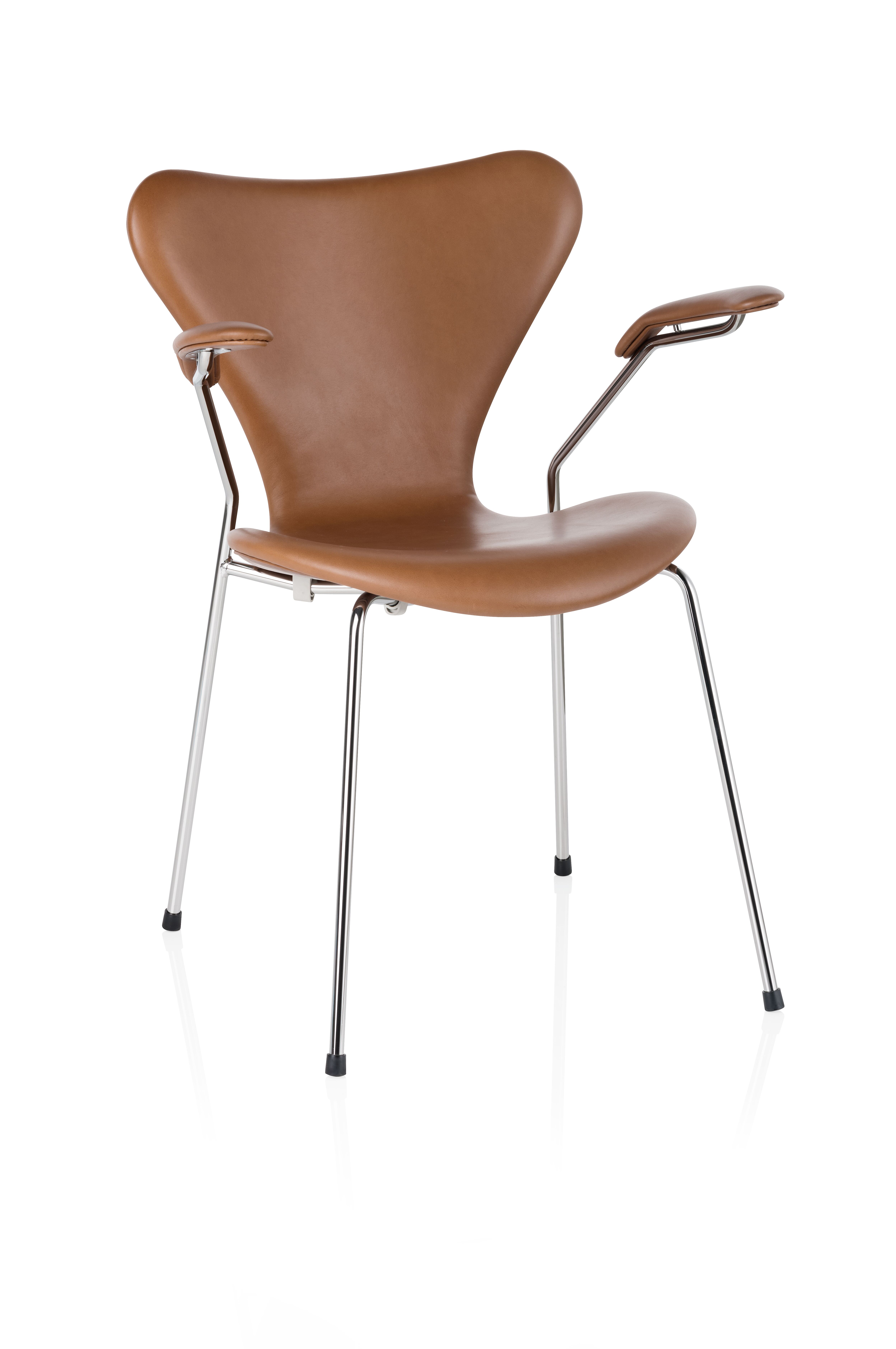 fritz-hansen-series-7-3207-arne-jacobsen-fully-upholstered-elegance-leather-walnut