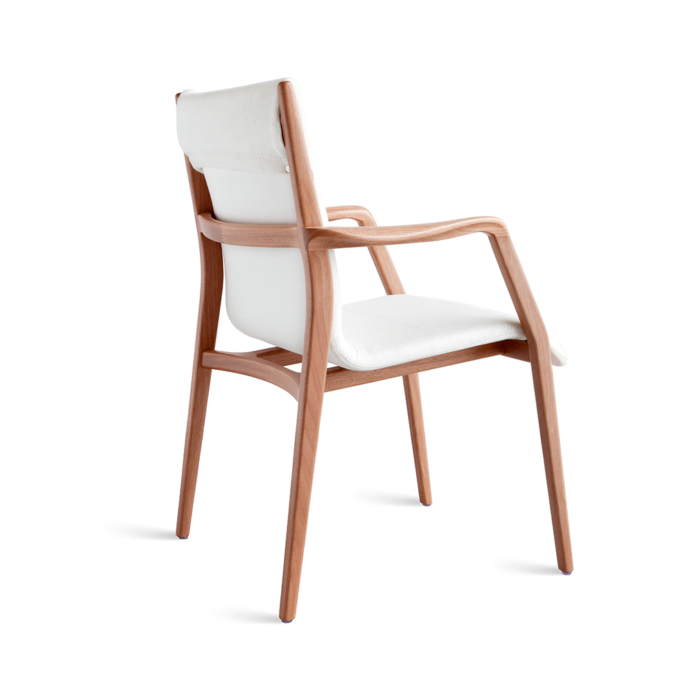 sossego-lily-arm-back